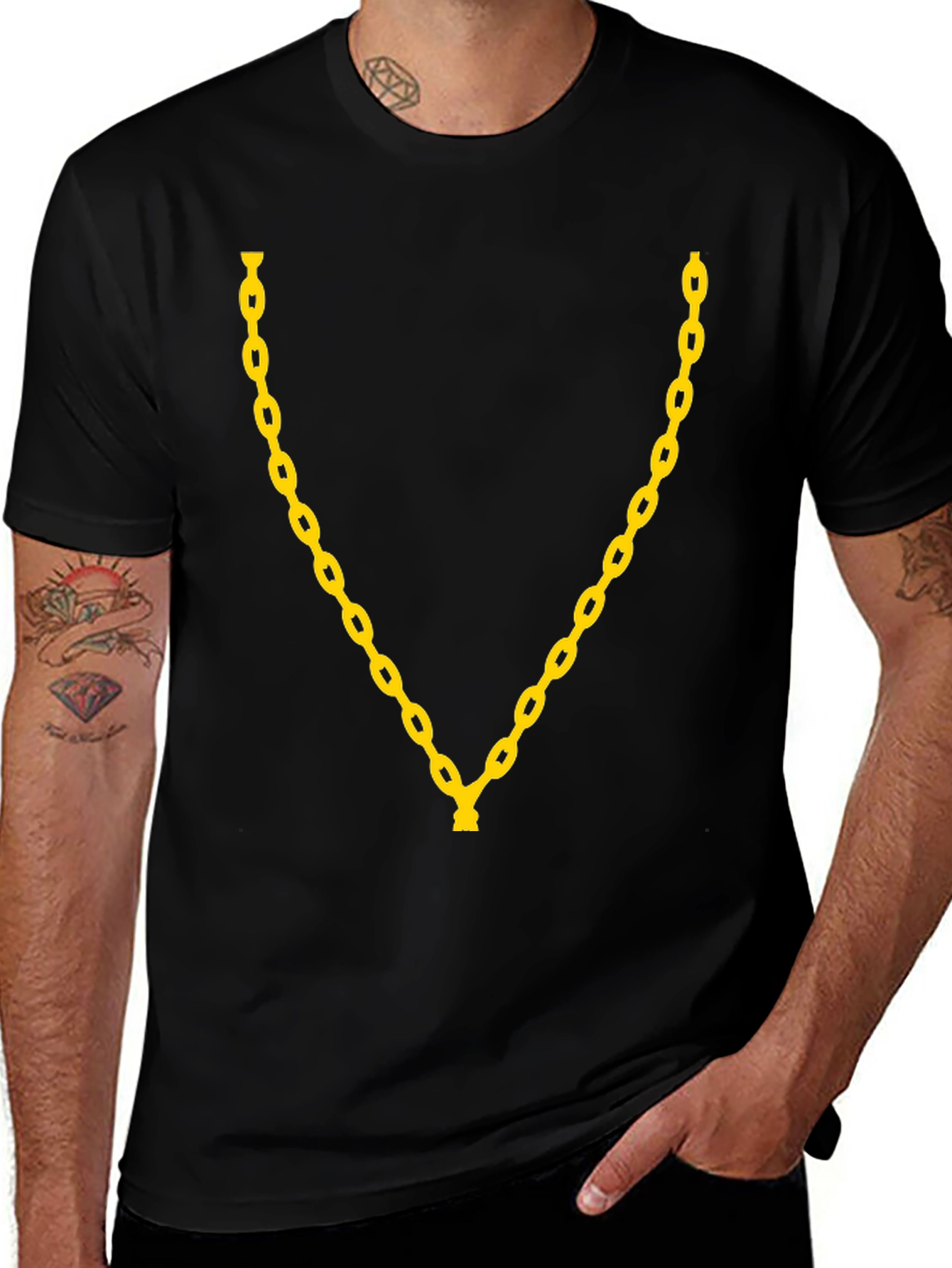 Chain Graphic Tee - Stylish Black Crew Neck T-Shirt