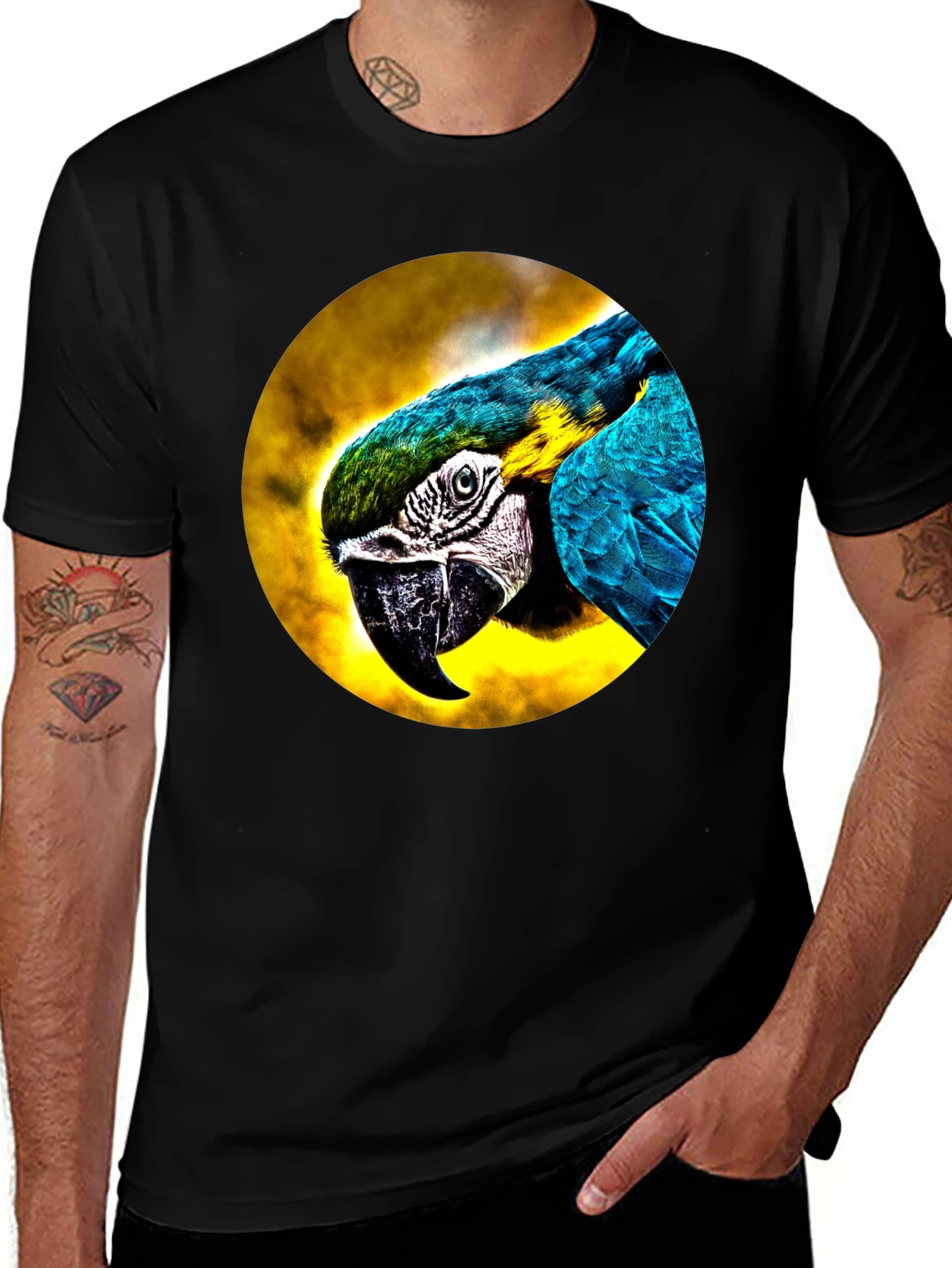Parrot Graphic T-Shirt - Round Design