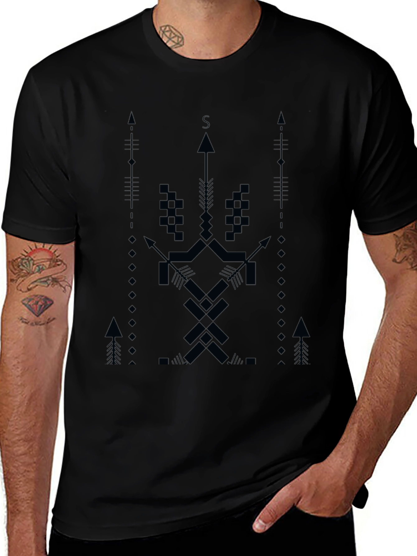 Geometric Arrow Design Black T-Shirt