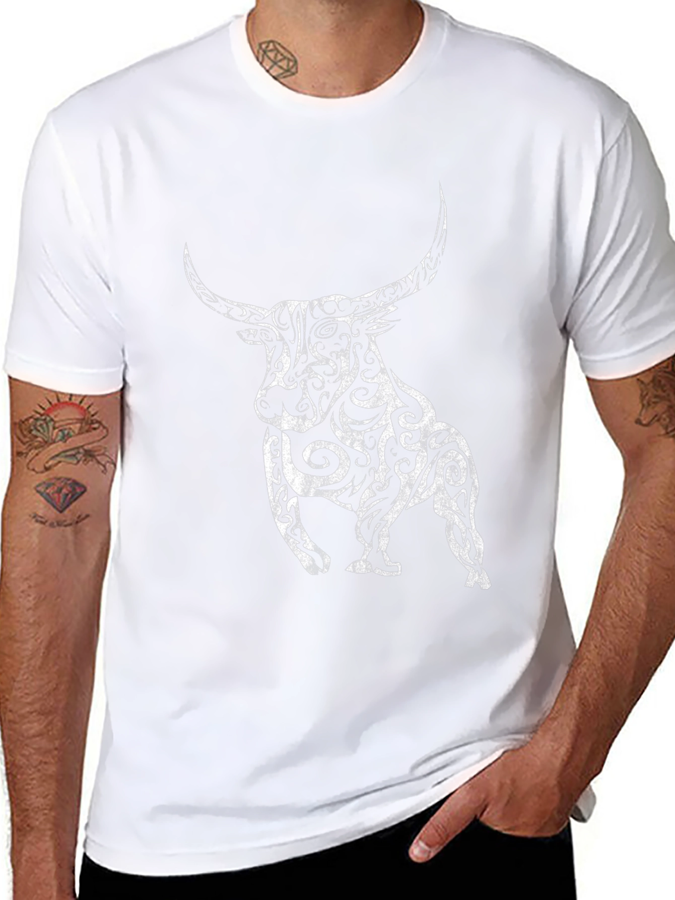 Black Bull Graphic Tee - Stylish Mens T-Shirt