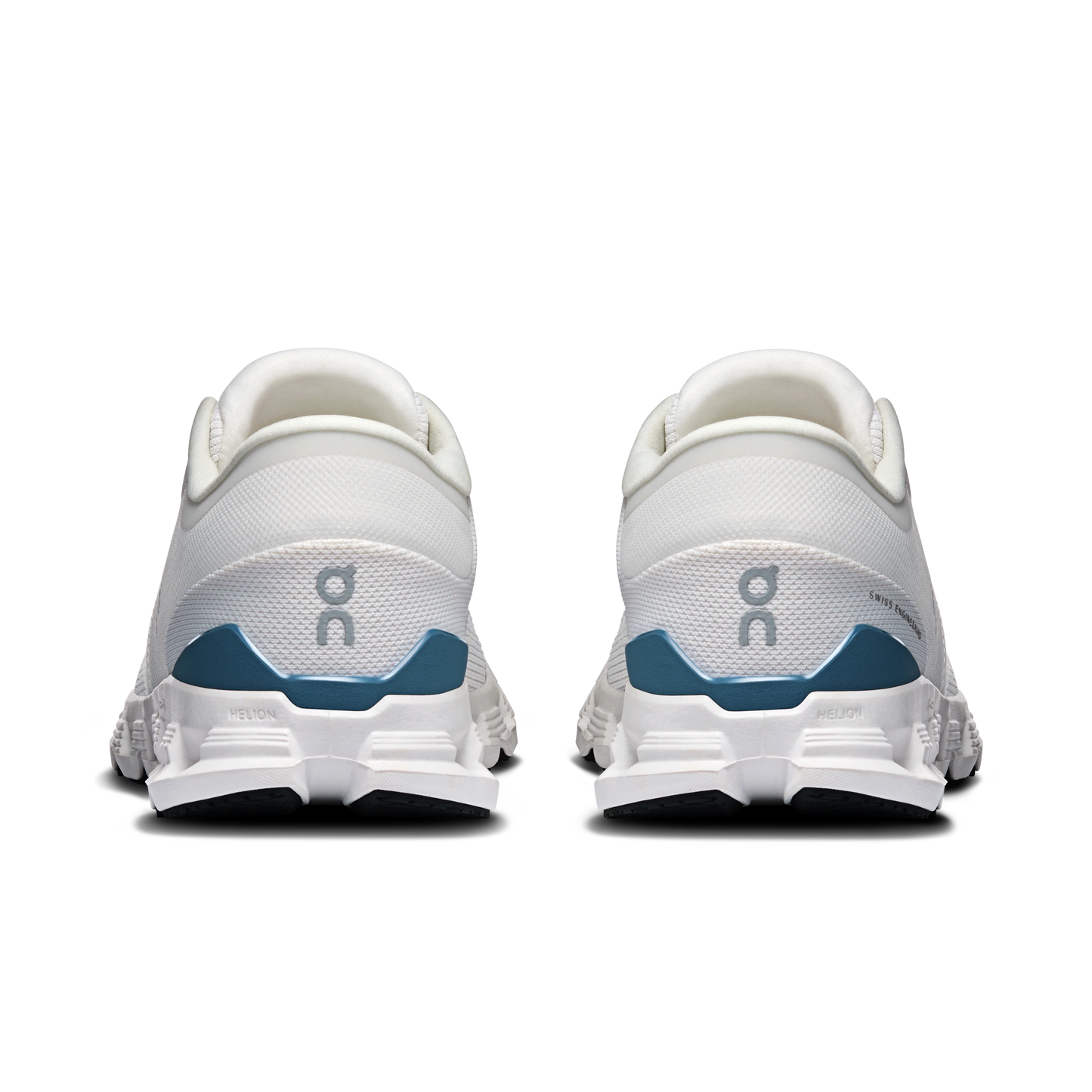 Cloud X 4 Ivory | Steel