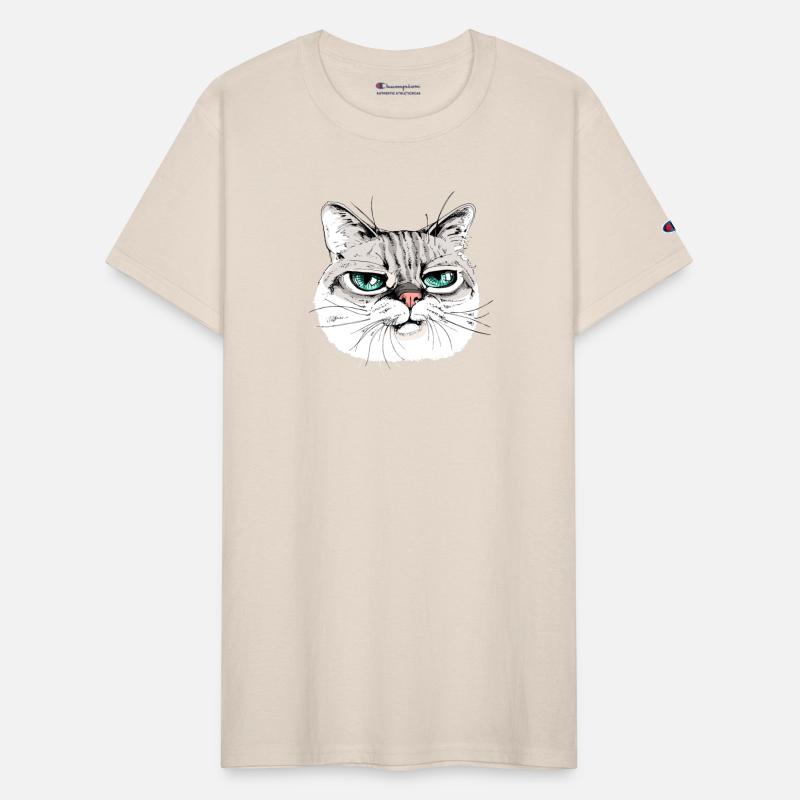 Cat with green eyes