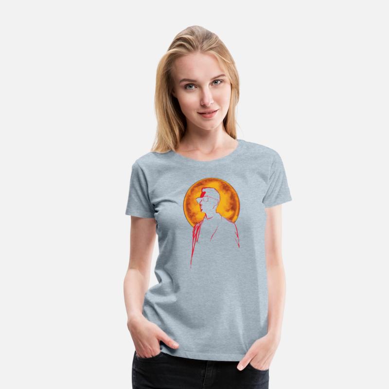 Celestial Harmony - Minimalist Solar Eclipse scene