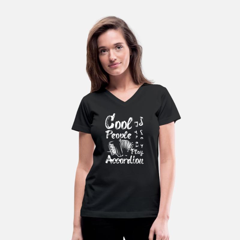 Cool people play accordion
