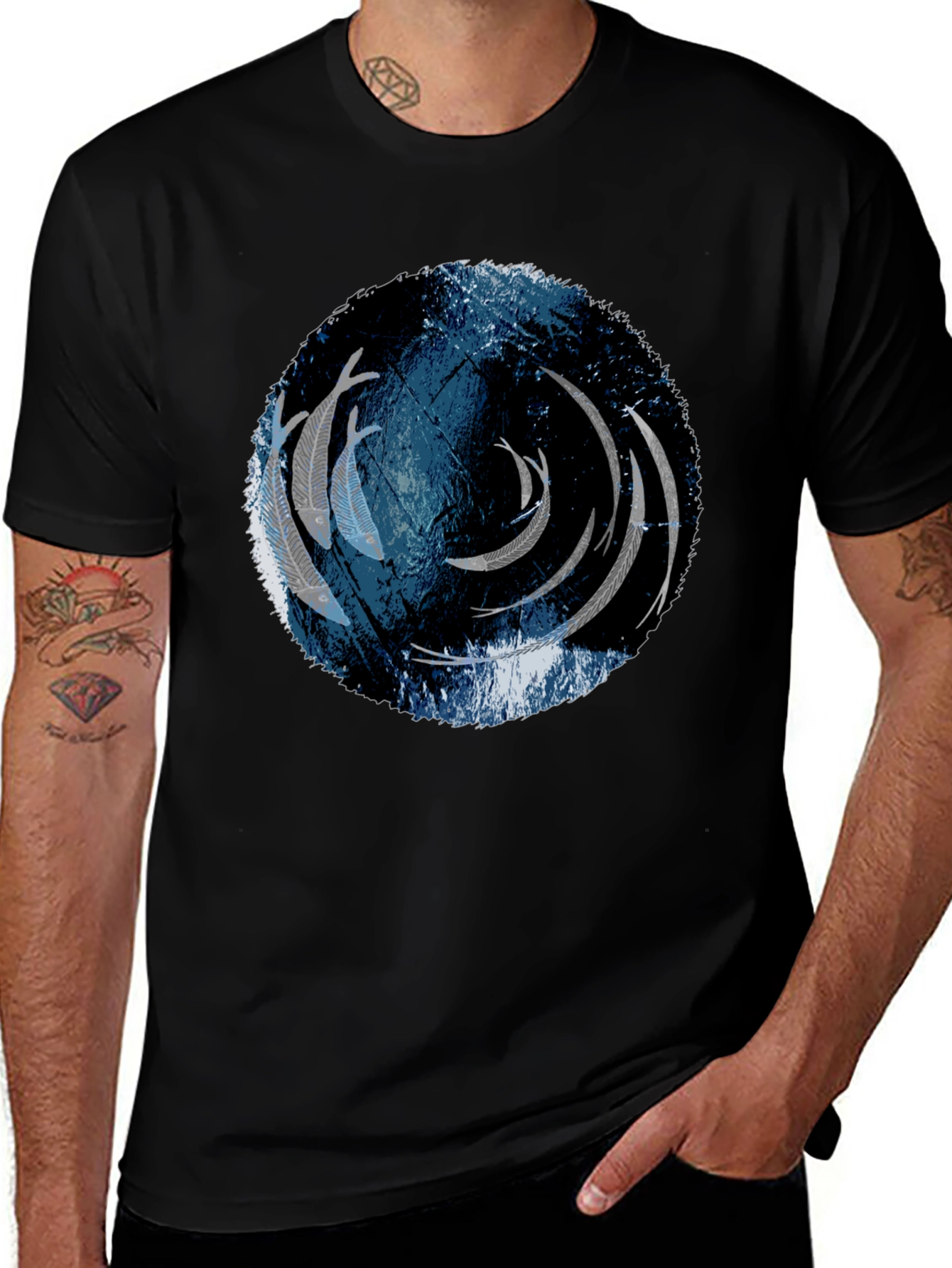Unique Circle Fish Graphic Black T-Shirt