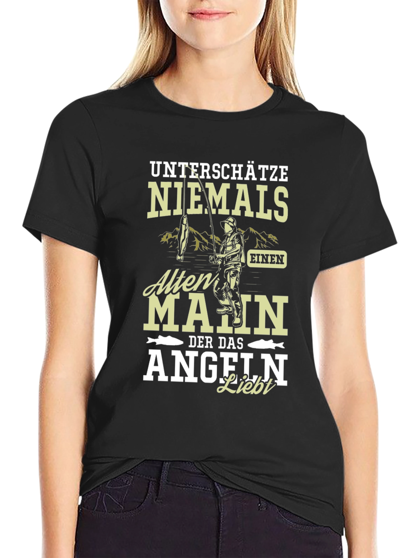 Fishing Lover T-Shirt Never Underestimate An Old Man