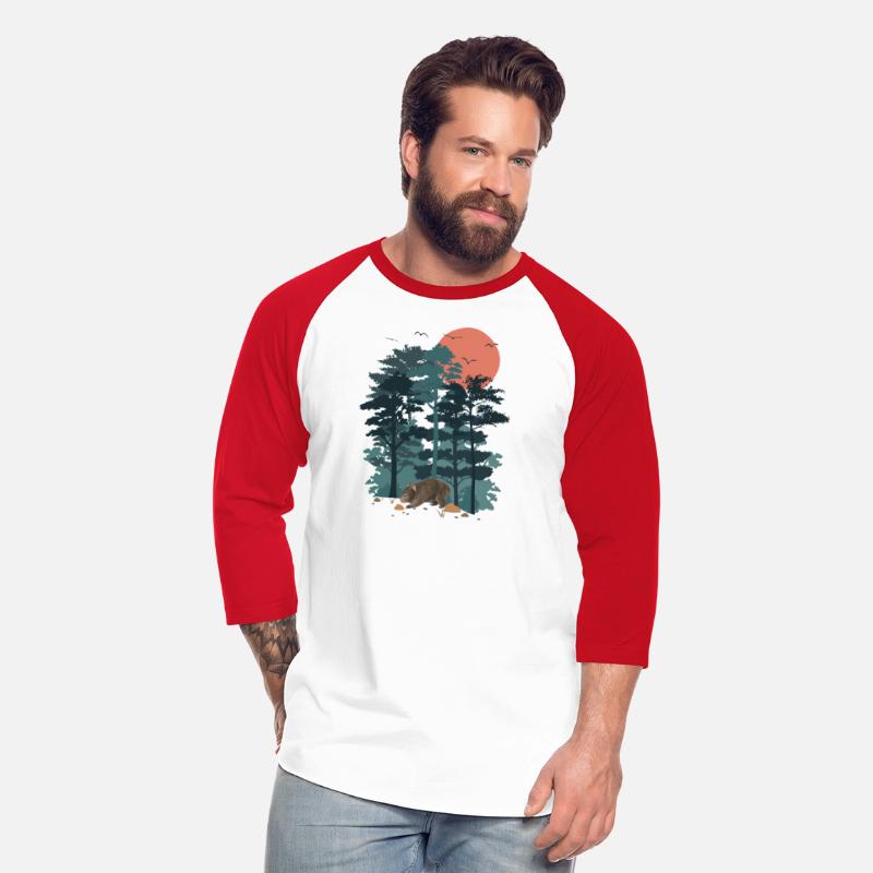 Mountain Pine Tree y Birds Are Flying Wild Mammal