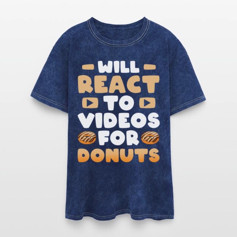 Reaction Streamer Video Reaction Content Creator