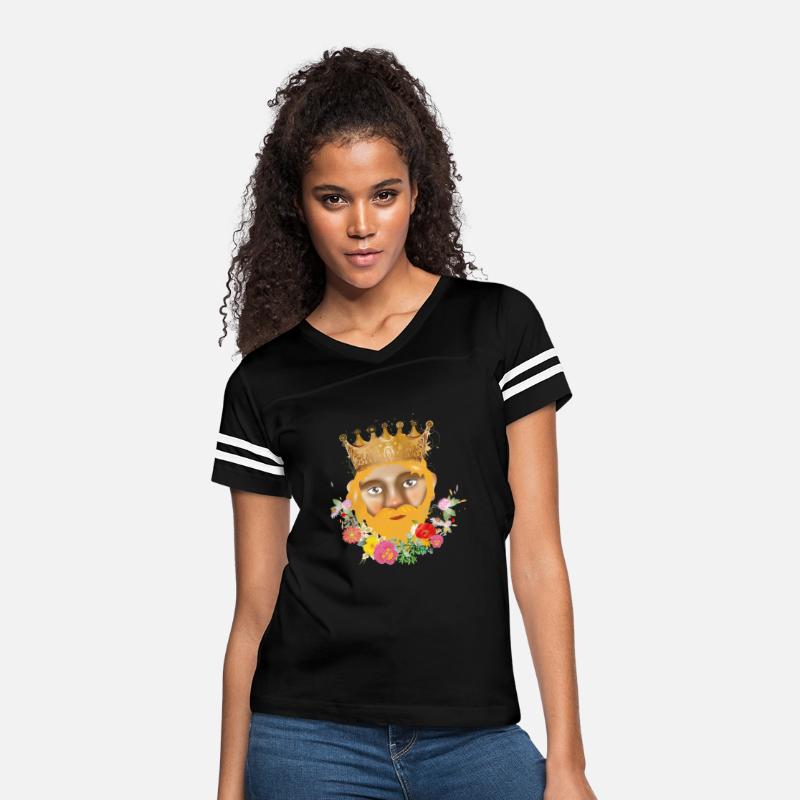 The king with a crown as a puppet theater portrait