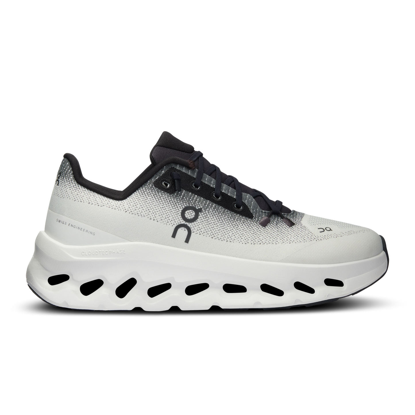 Cloudtilt Black | Ivory